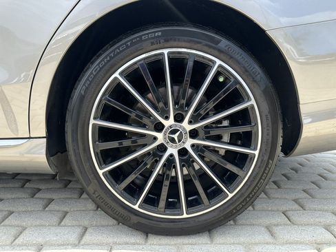 Used 2019 Mercedes-Benz C 300 Sedan image 4