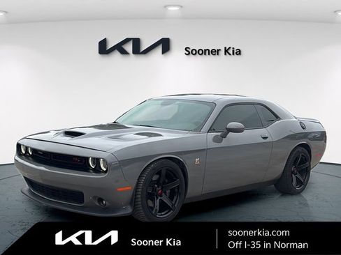 Used 2023 Dodge Challenger R/T Scat Pack RWD image 1