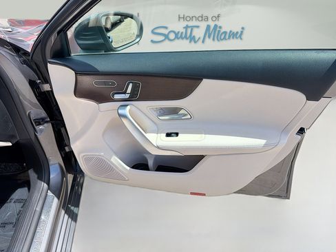 Used 2020 Mercedes-Benz A 220 4MATIC image 33