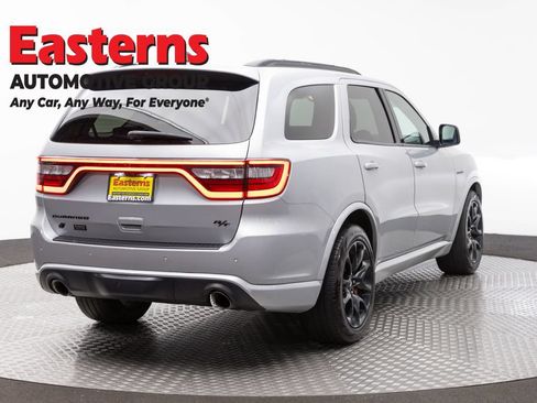 Used 2024 Dodge Durango R/T w/ Tow 'N Go Package AWD/4WD image 5