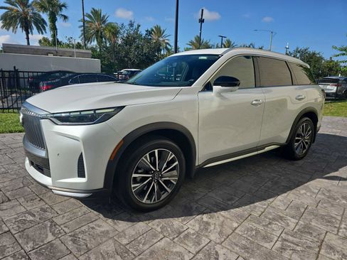 Certified 2026 INFINITI QX60 Luxe w/ Family Package FWD image 5