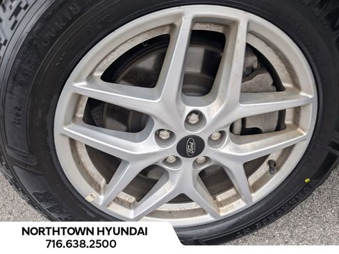 Used 2023 Ford Edge SEL image 46