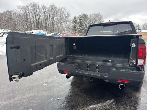 Used 2023 Honda Ridgeline Black Edition image 45
