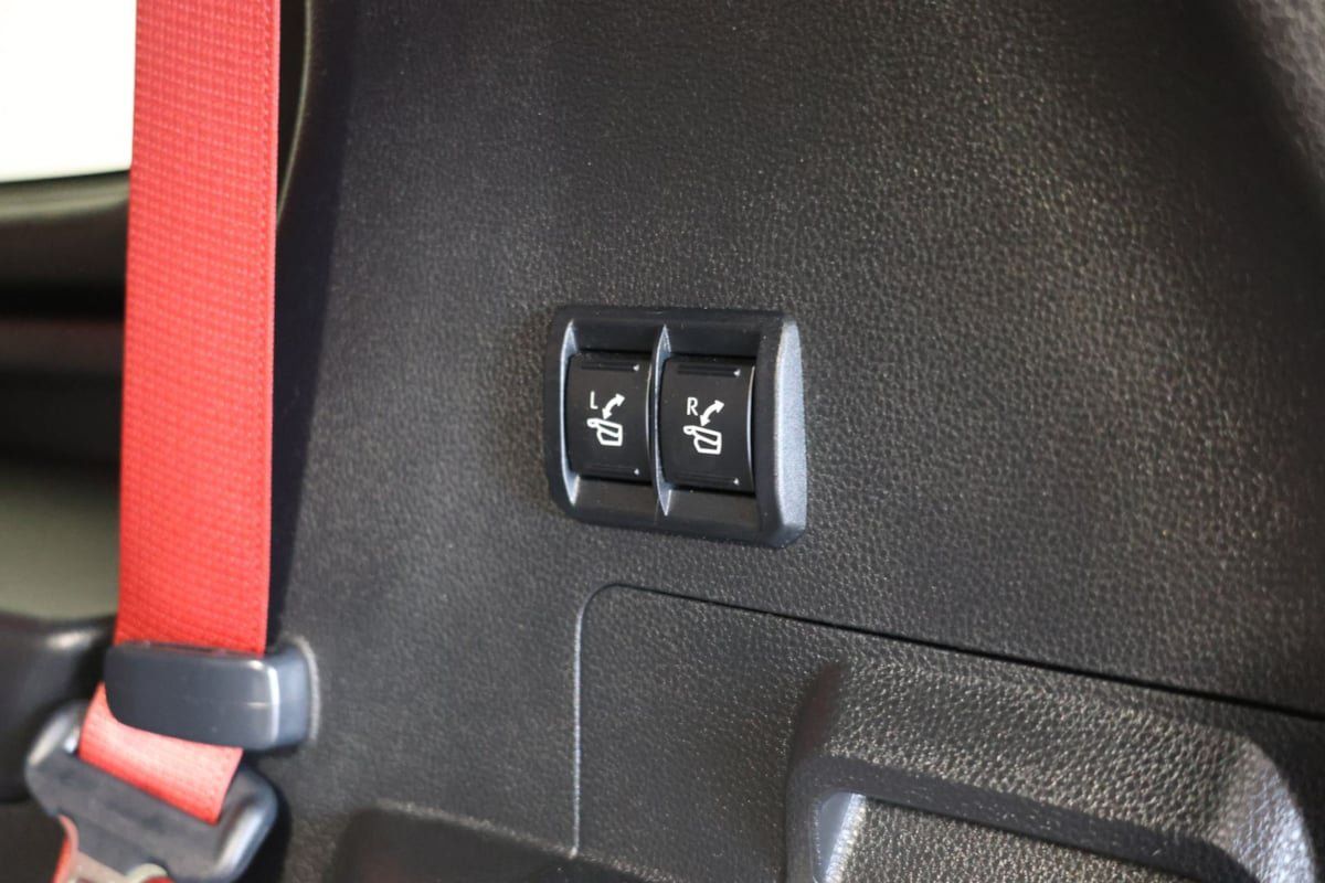 Used 2025 Toyota Sequoia TRD Pro AWD/4WD image 32