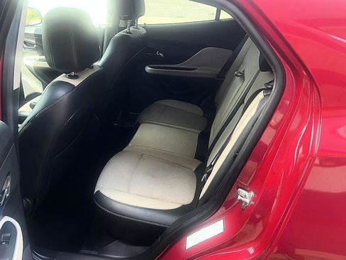 Used 2020 Buick Encore Preferred image 18