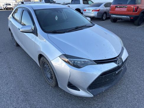 Used 2018 Toyota Corolla LE FWD image 7