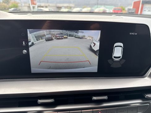 Used 2024 Kia Telluride LX image 27