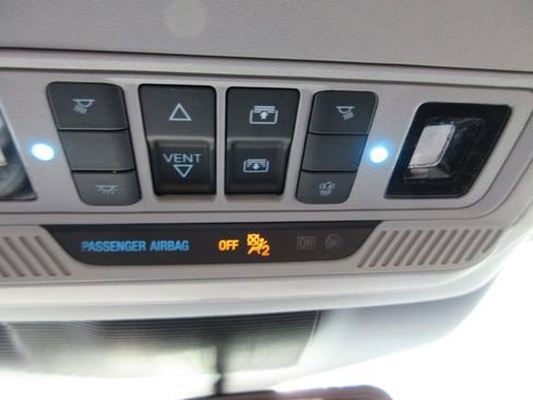 Used 2024 Ford Explorer XLT w/ Equipment Group 202A image 17