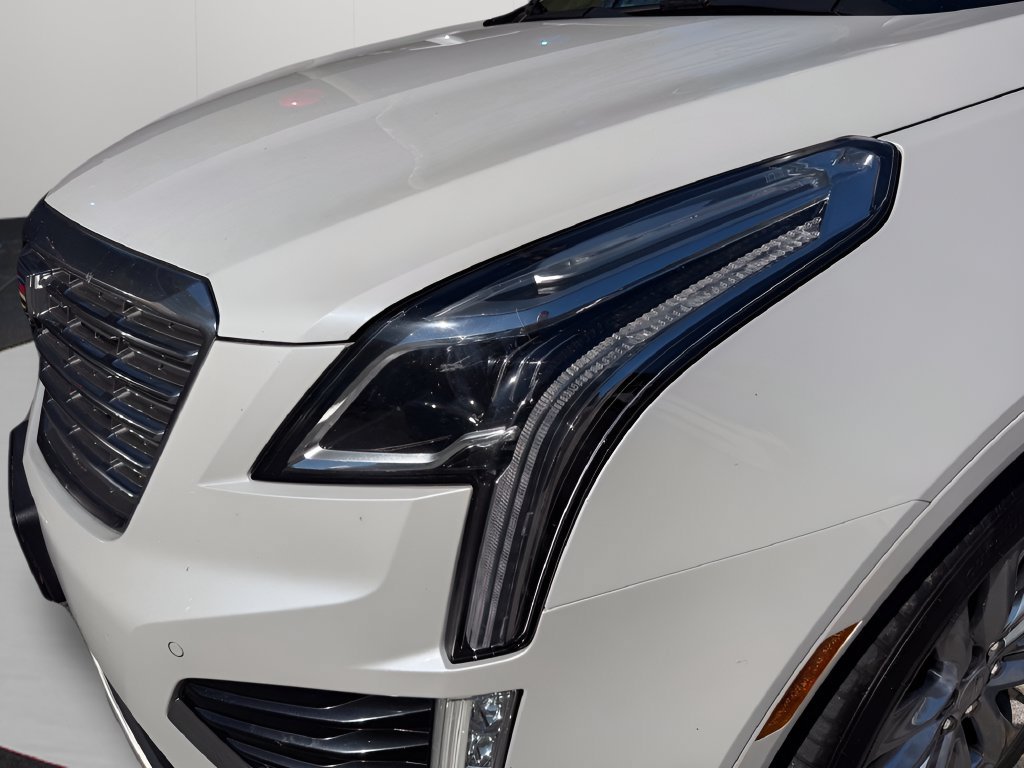 Used 2017 Cadillac XT5 Platinum AWD/4WD image 10