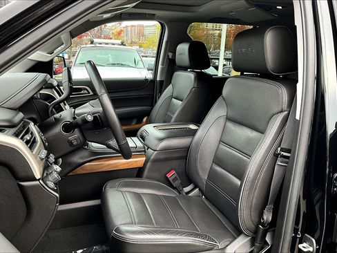 Used 2020 GMC Yukon Denali w/ Open Road Package image 23