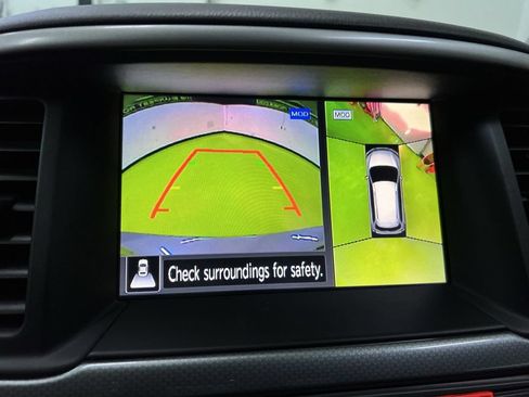 Used 2019 Nissan Pathfinder SL AWD/4WD image 22