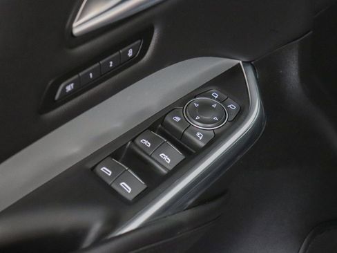 Used 2023 Cadillac XT4 Premium Luxury AWD/4WD image 14
