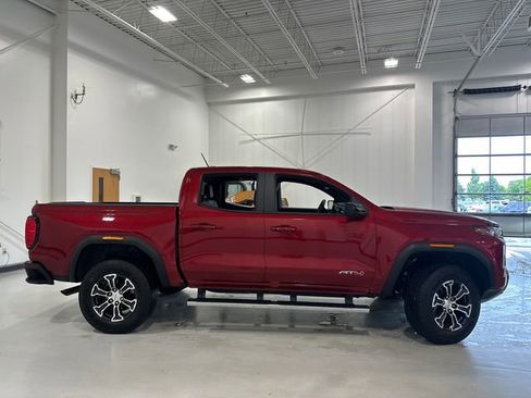 Used 2024 GMC Canyon AT4 w/ Canyon Safety Plus Package AWD/4WD image 5