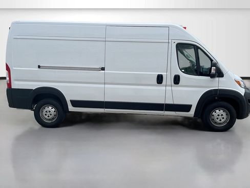 Used 2023 RAM ProMaster 2500 w/ Safety Group FWD image 8