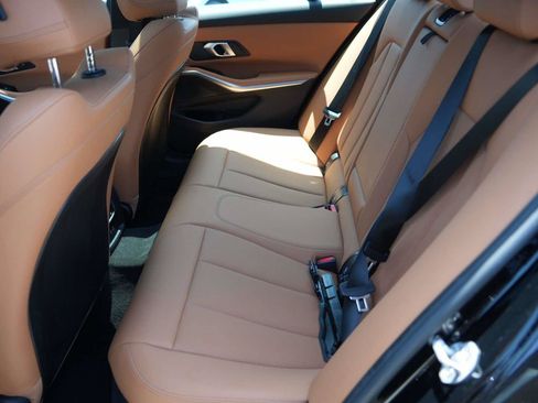 Used 2025 BMW 330i Sedan w/ Convenience Package RWD image 10