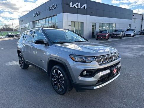 Used 2022 Jeep Compass Limited image 1