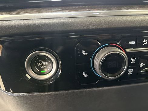 Certified 2024 Chevrolet Silverado 1500 LT image 17