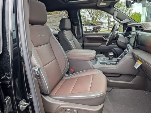 New 2026 GMC Sierra 1500 Denali w/ Denali Reserve Package AWD/4WD image 25