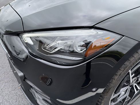 Used 2025 Mercedes-Benz C 300 Sedan image 8