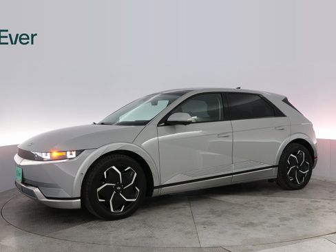 Used 2024 Hyundai Ioniq 5 Limited image 15