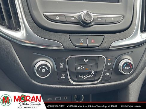 Certified 2023 Chevrolet Equinox LT FWD image 22
