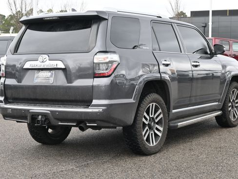Used 2022 Toyota 4Runner Limited image 10