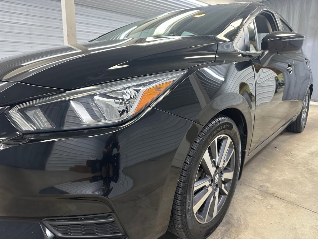 Used 2020 Nissan Versa SV FWD image 30