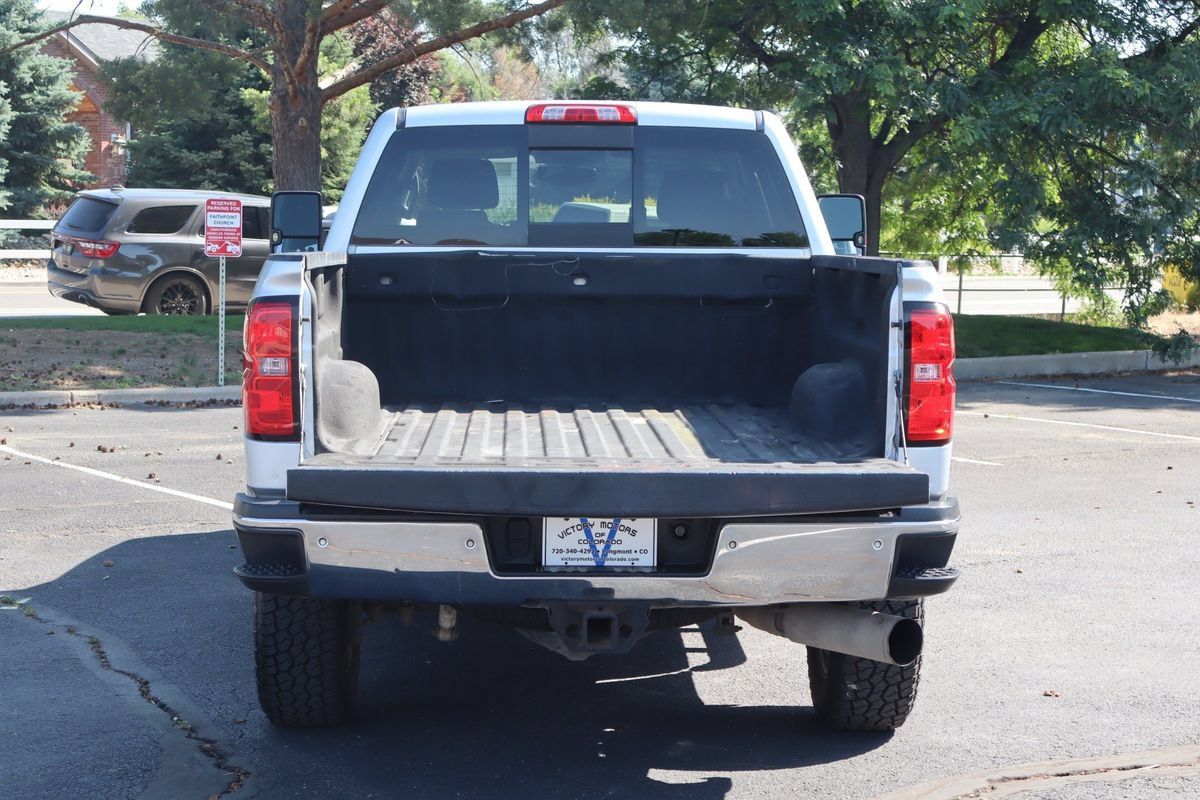 Used 2016 Chevrolet Silverado 2500 LT w/ LT Plus Package AWD/4WD image 7