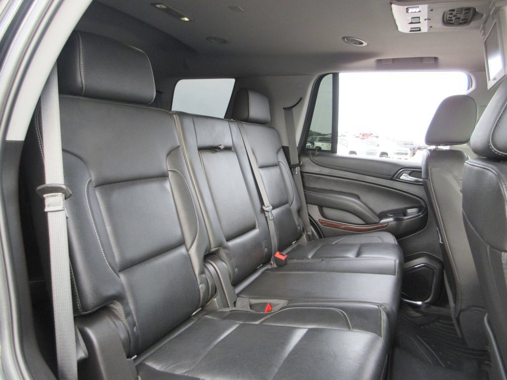 Used 2019 GMC Yukon SLT w/ Graphite Performance Edition AWD/4WD image 27