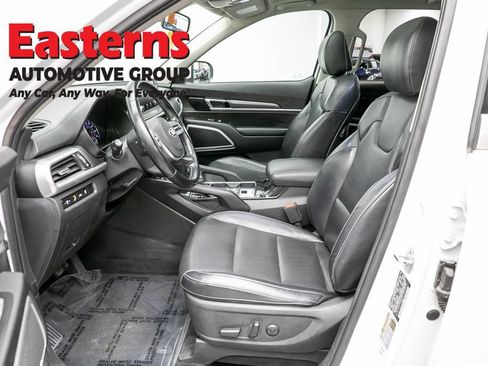 Used 2020 Kia Telluride S w/ S 8 Passenger Seating Package AWD/4WD image 9