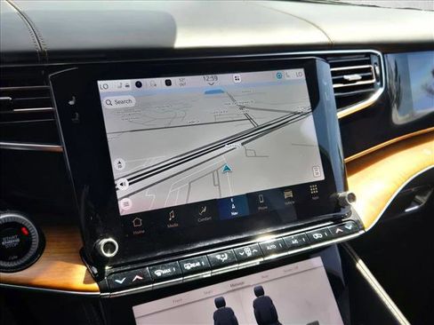 Used 2024 Jeep Grand Wagoneer L Series III image 13