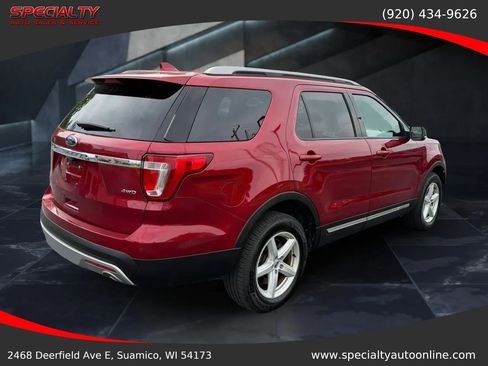 Used 2017 Ford Explorer XLT w/ Equipment Group 201A AWD/4WD image 10
