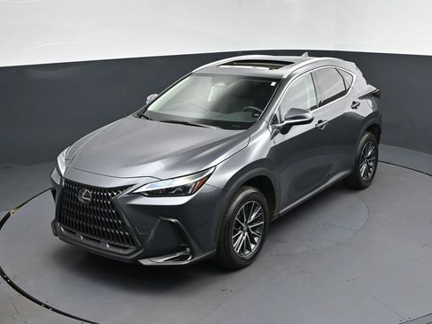 Used 2025 Lexus NX 250 FWD w/ Accessory Package (Z1) image 30