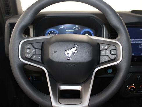 New 2025 Ford Bronco 4-Door image 31