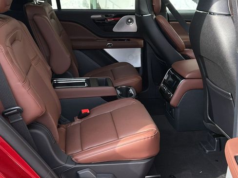 New 2026 Lincoln Aviator Reserve image 12