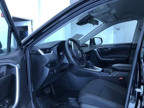 Used 2024 Toyota RAV4 LE image 10