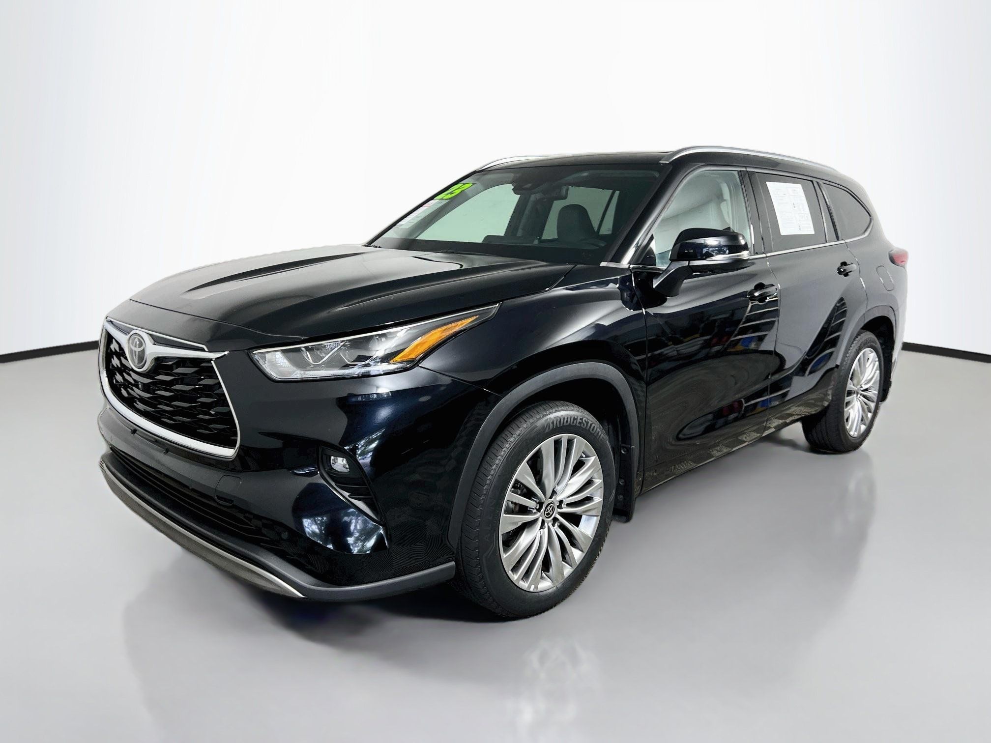 Used 2023 Toyota Highlander Platinum AWD/4WD image 10