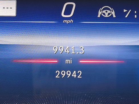 Used 2023 Mercedes-Benz EQS 580 4MATIC SUV image 8