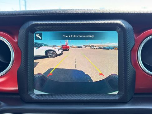 Used 2020 Jeep Gladiator Rubicon AWD/4WD image 23
