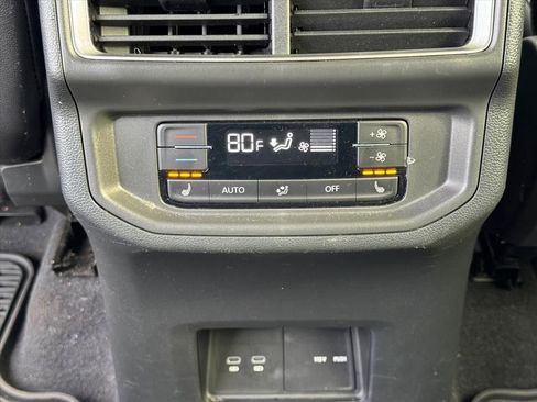 Used 2024 Volkswagen Atlas SEL Premium R-Line image 12