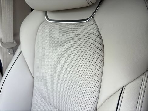 New 2026 Genesis GV70 2.5T Advanced image 6