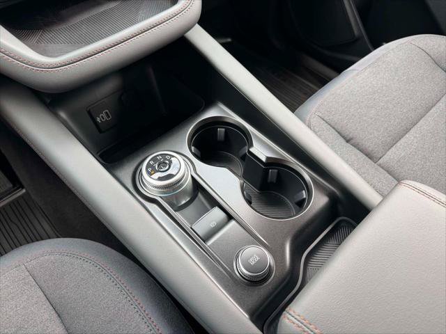 Used 2026 Ford Explorer Active AWD/4WD image 31