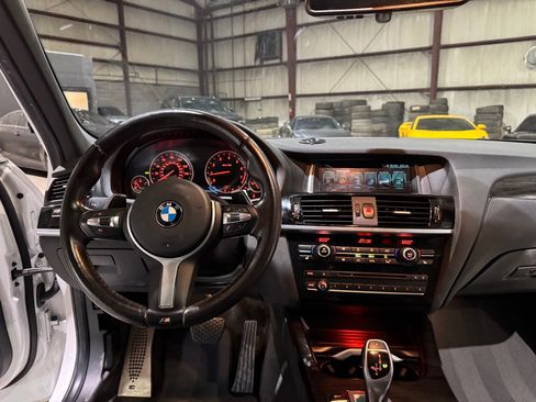 Used 2017 BMW X3 xDrive28i image 29