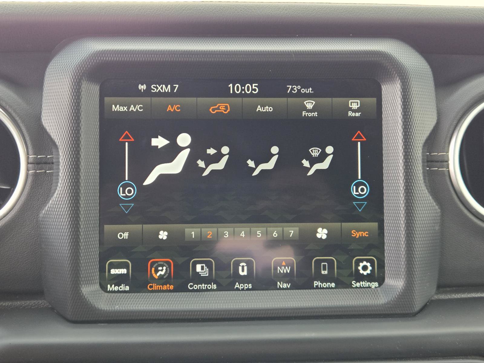 Used 2021 Jeep Wrangler Unlimited Sahara AWD/4WD image 10