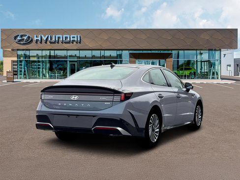 New 2026 Hyundai Sonata Limited image 7
