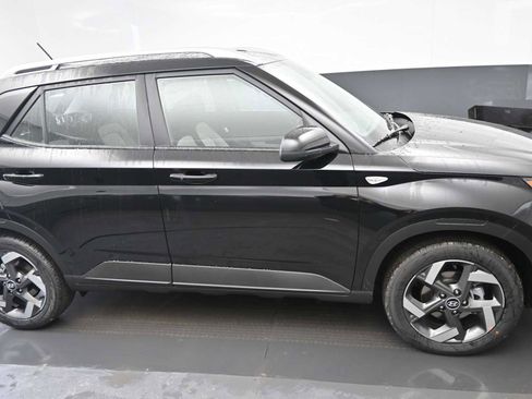 New 2026 Hyundai Venue SEL FWD image 11