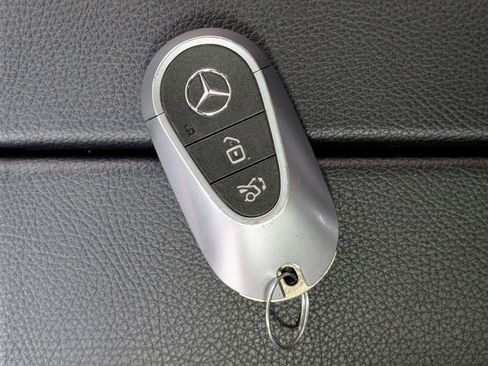 Used 2023 Mercedes-Benz EQE 500 4MATIC Sedan image 39