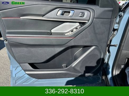Used 2025 Ford Explorer ST w/ Sun And Sound Package AWD/4WD image 10
