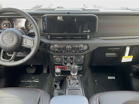 New 2026 Jeep Wrangler Unlimited Rubicon w/ Xtreme 35 Tire Package image 13