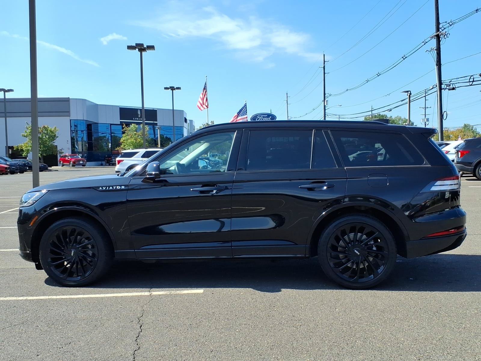 Used 2025 Lincoln Aviator Reserve w/ Equipment Group 201A AWD/4WD image 4